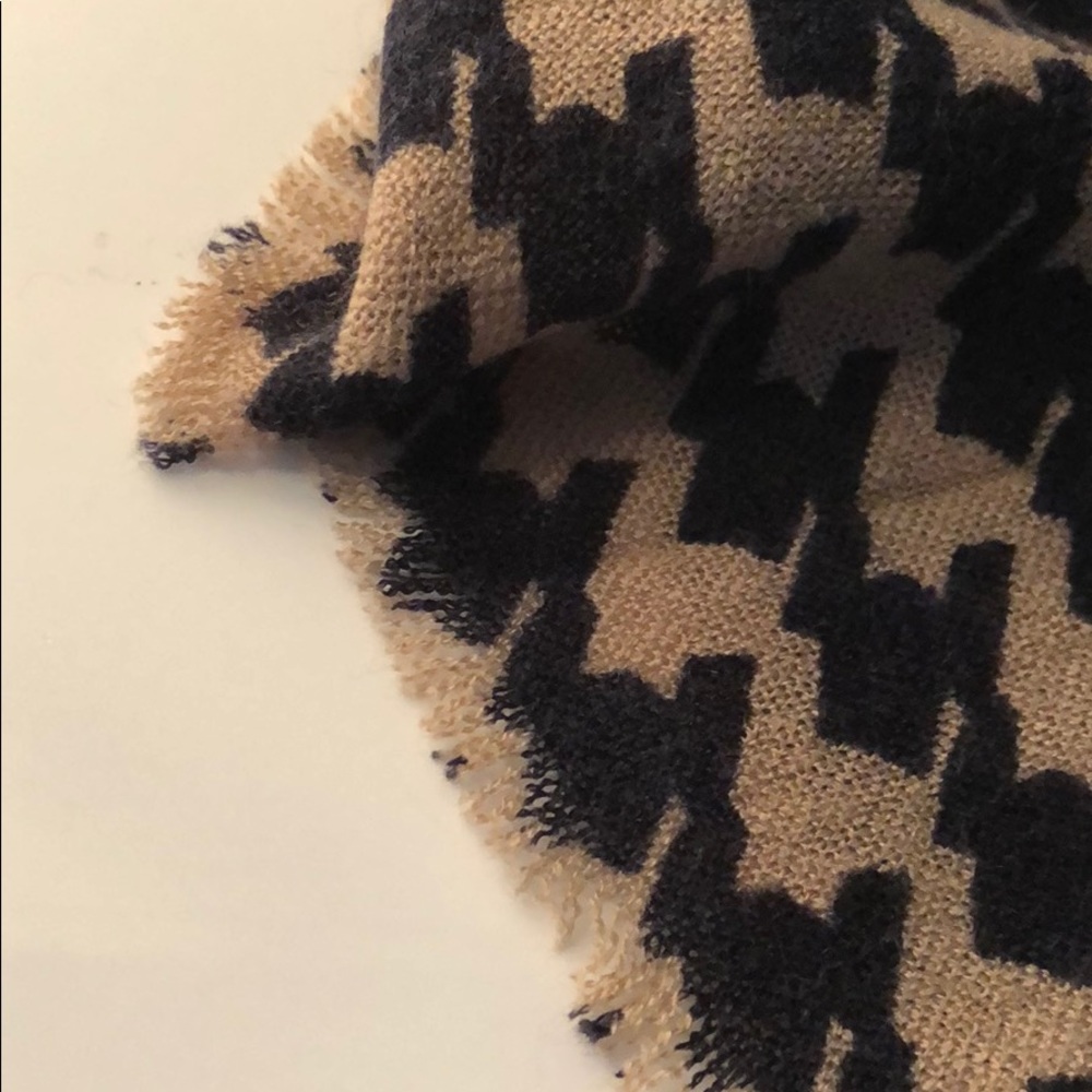 UNISEX DUAL DESIGNED UNIQUE DESIGNED SCARF - Picture 11 of 14